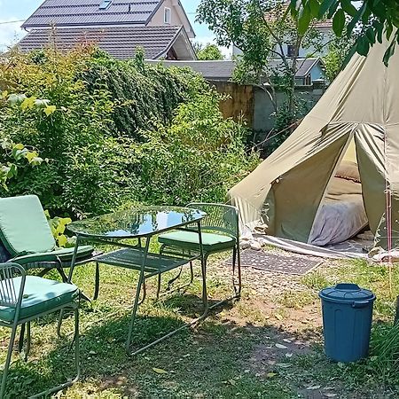 Camping Under The Walnut In Your Own Tent On A Shared Lot And Shared Bathroom Laibach Exterior foto